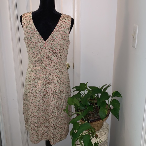Never worn - Talbots Pink and Green Pattern Floral Dress size 8 - Picture 3 of 8